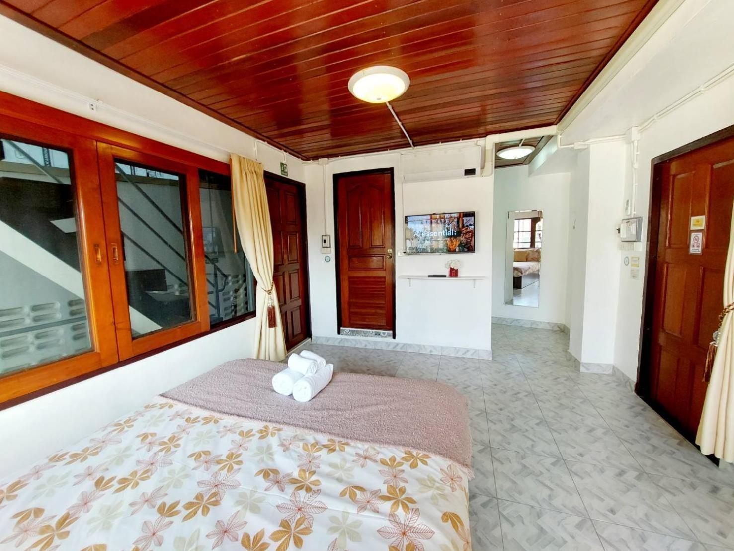 Hello Sunshine Hostel Phra Nakhon Si Ayutthaya Luaran gambar