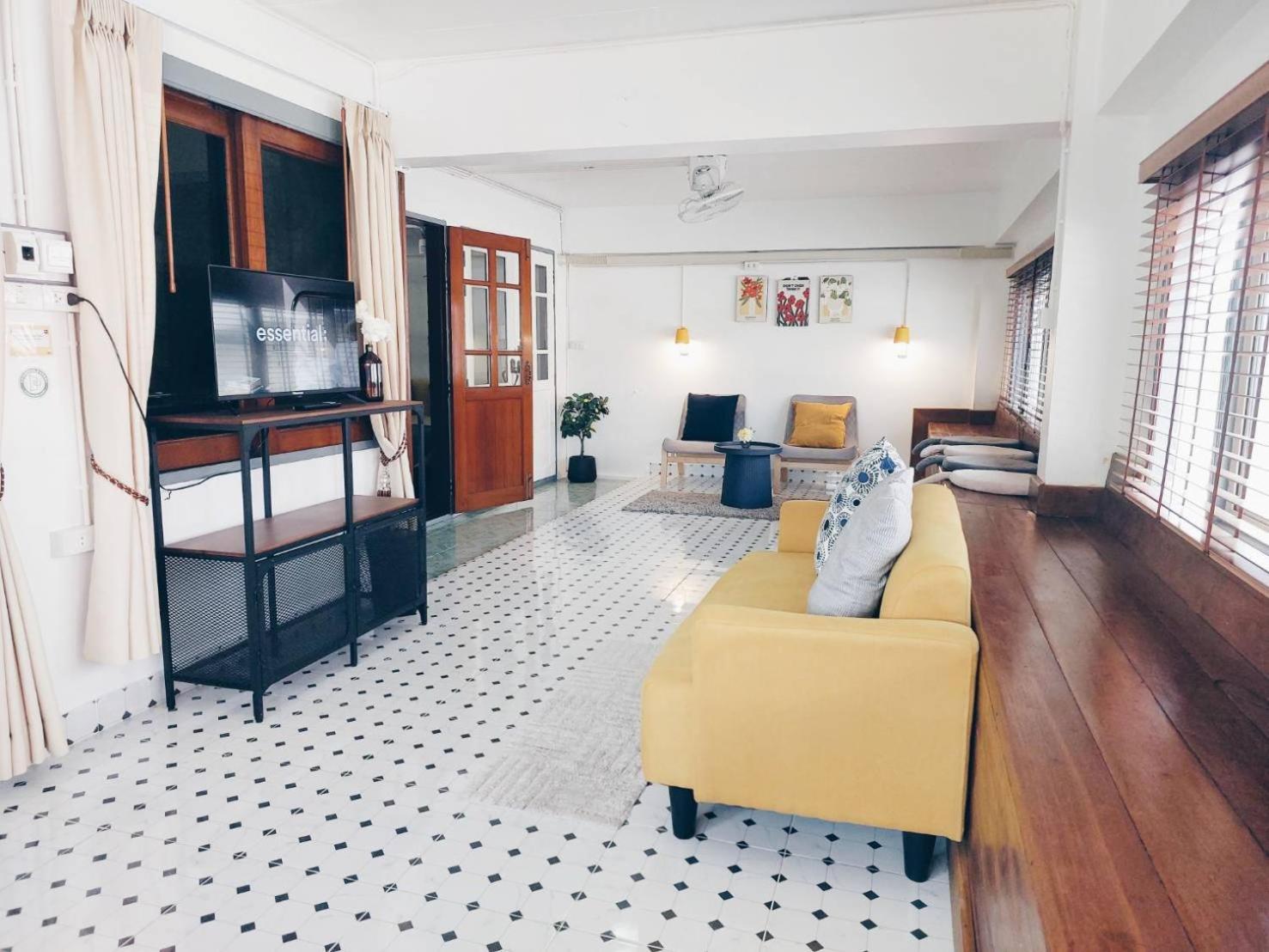 Hello Sunshine Hostel Phra Nakhon Si Ayutthaya Luaran gambar