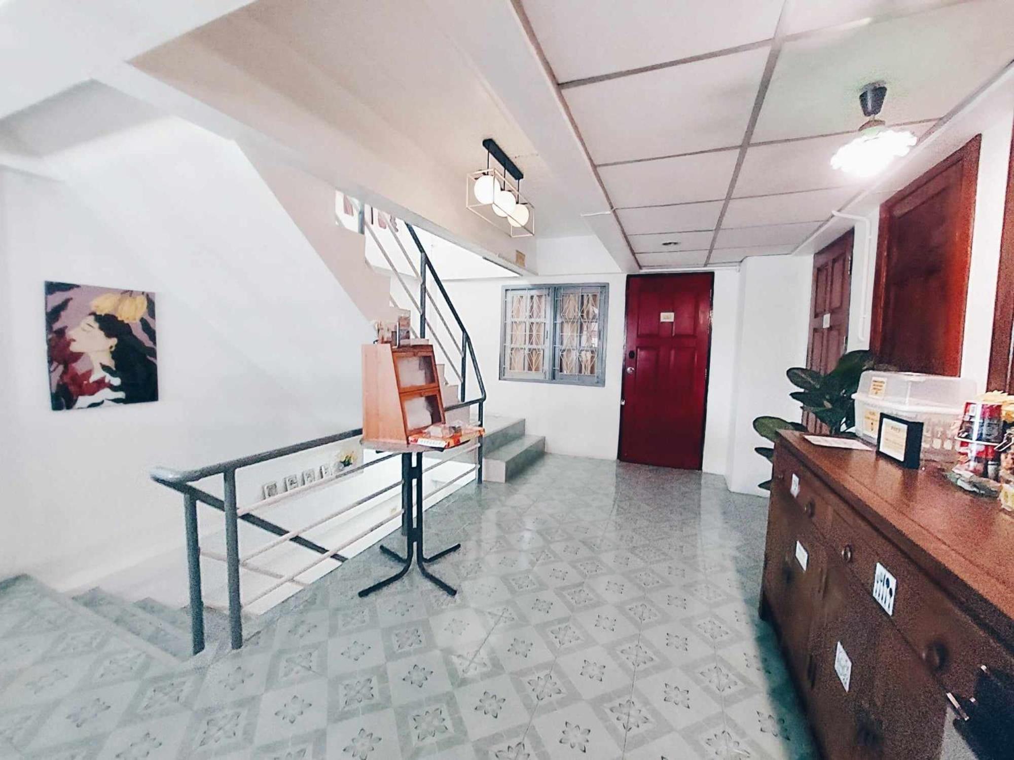 Hello Sunshine Hostel Phra Nakhon Si Ayutthaya Luaran gambar