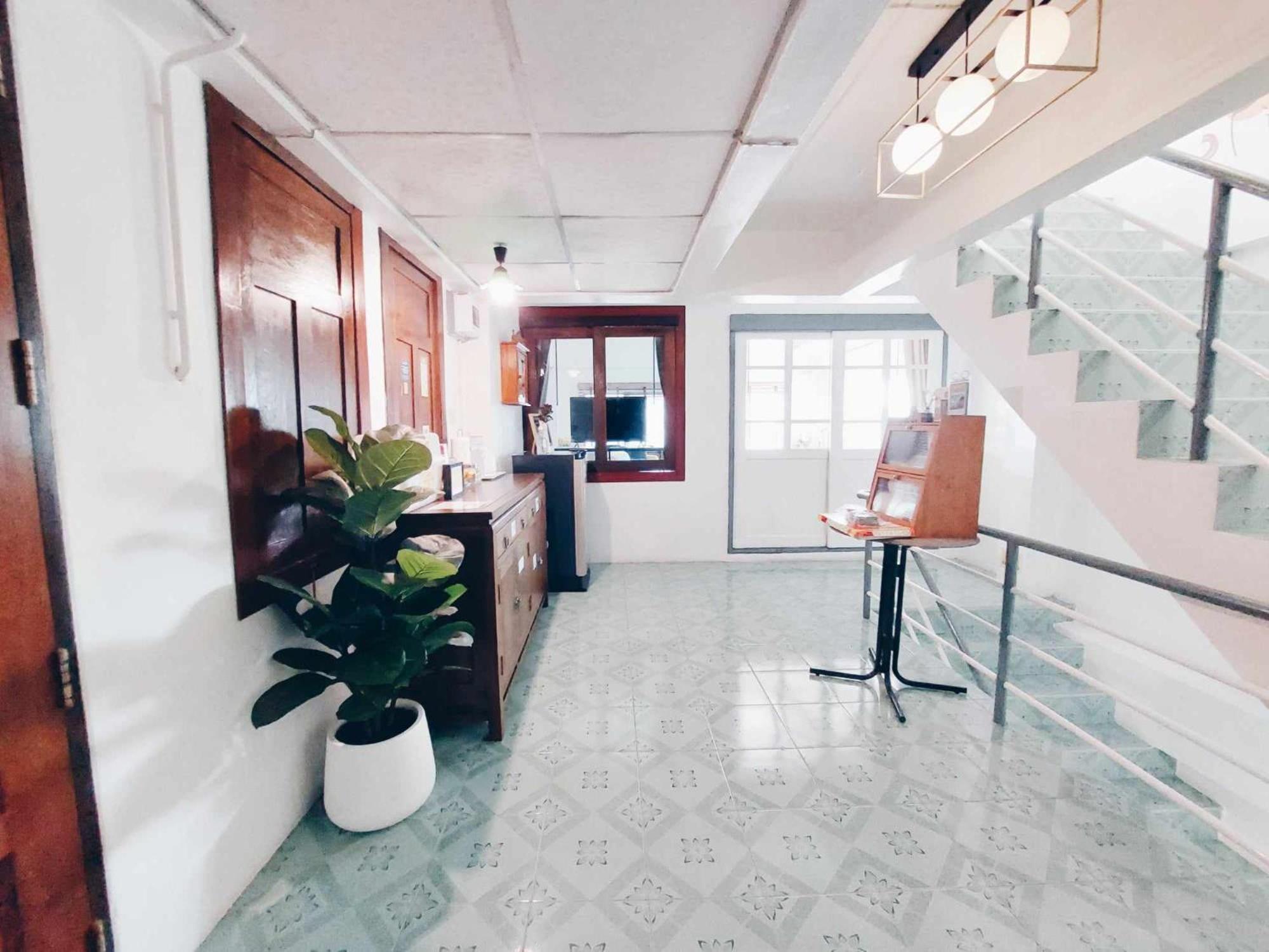 Hello Sunshine Hostel Phra Nakhon Si Ayutthaya Luaran gambar