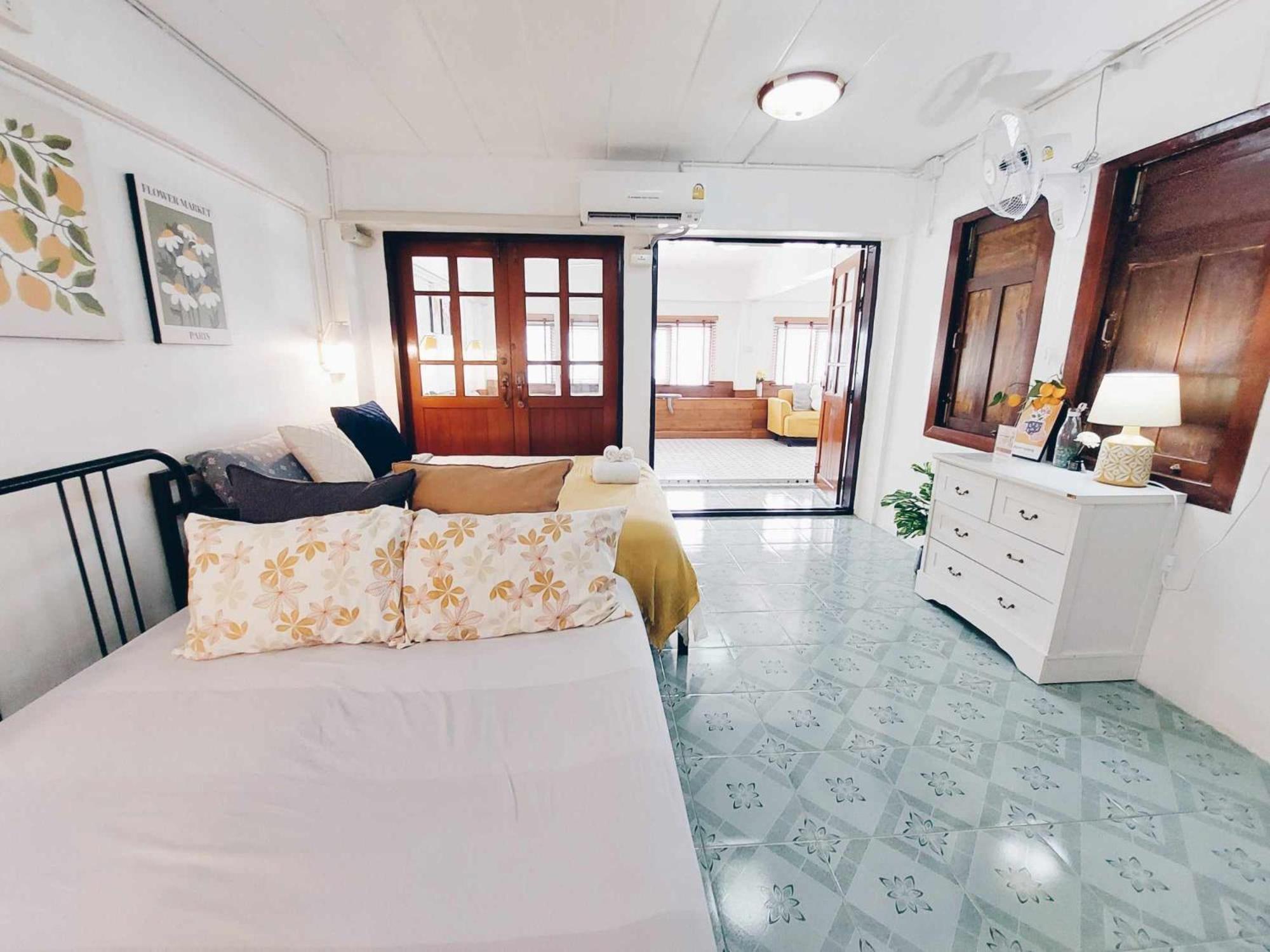 Hello Sunshine Hostel Phra Nakhon Si Ayutthaya Luaran gambar
