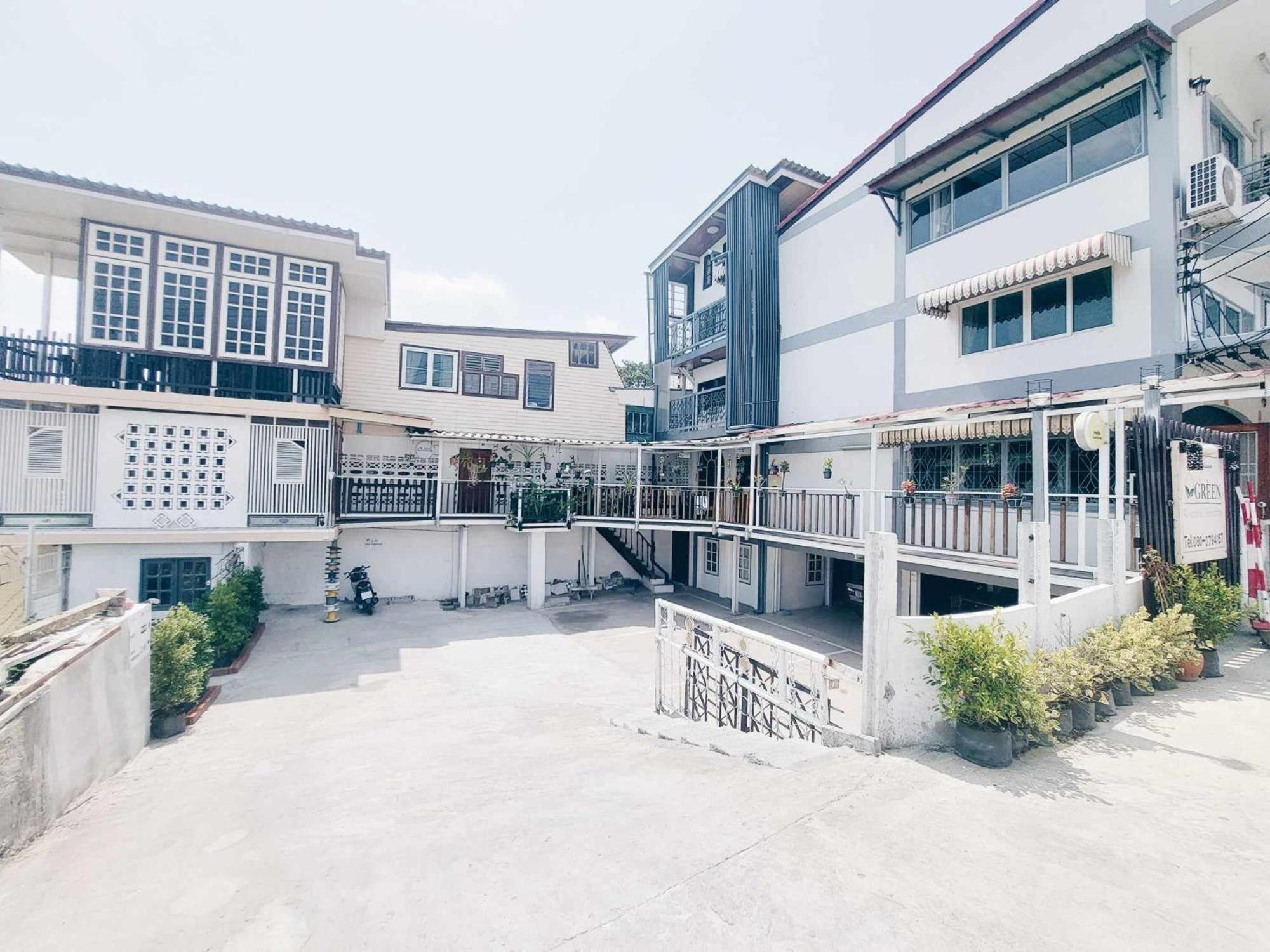 Hello Sunshine Hostel Phra Nakhon Si Ayutthaya Luaran gambar
