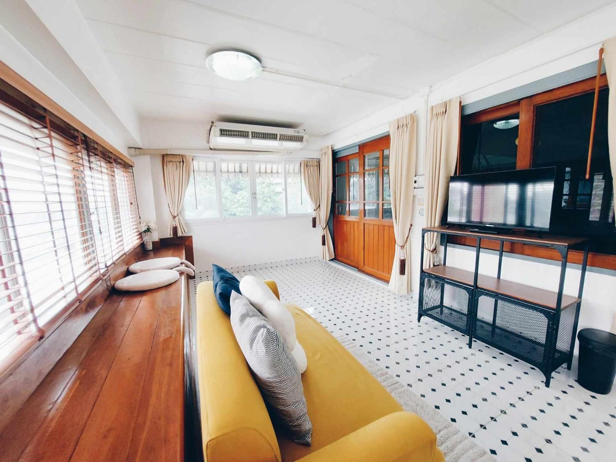 Hello Sunshine Hostel Phra Nakhon Si Ayutthaya Luaran gambar