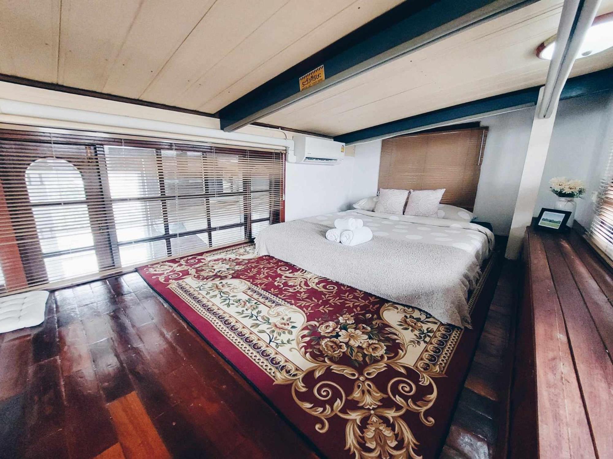 Hello Sunshine Hostel Phra Nakhon Si Ayutthaya Luaran gambar