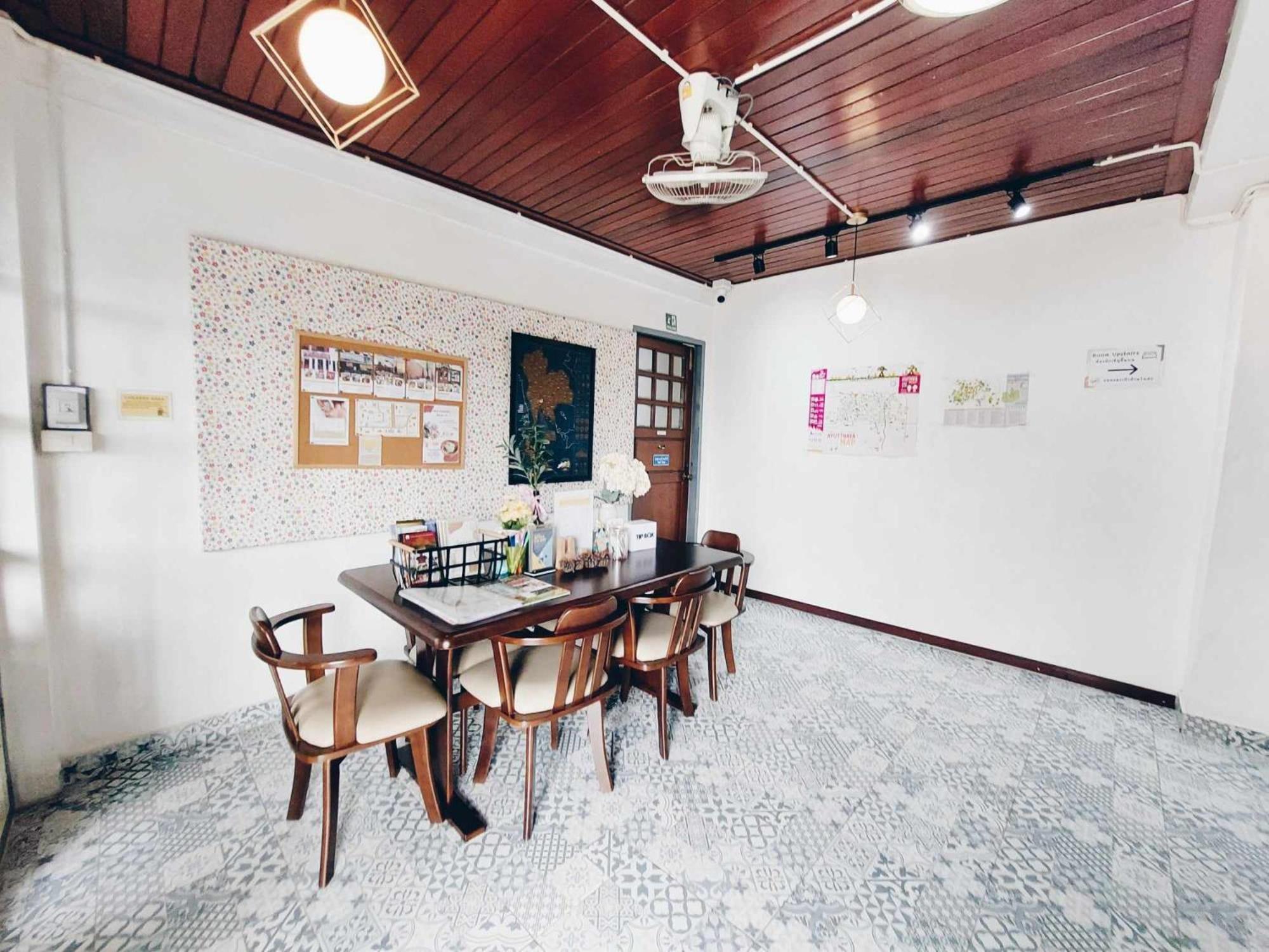Hello Sunshine Hostel Phra Nakhon Si Ayutthaya Luaran gambar