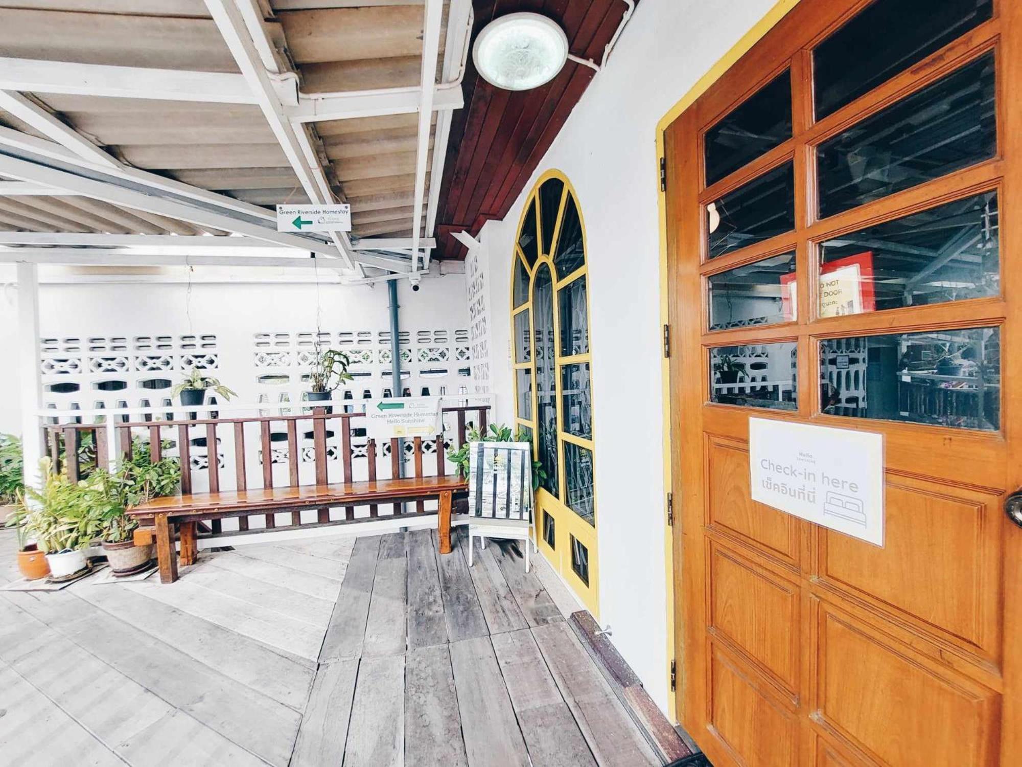 Hello Sunshine Hostel Phra Nakhon Si Ayutthaya Luaran gambar